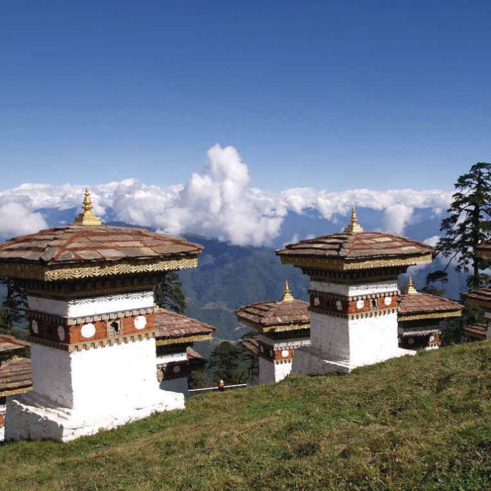 Bhutan - Chortens